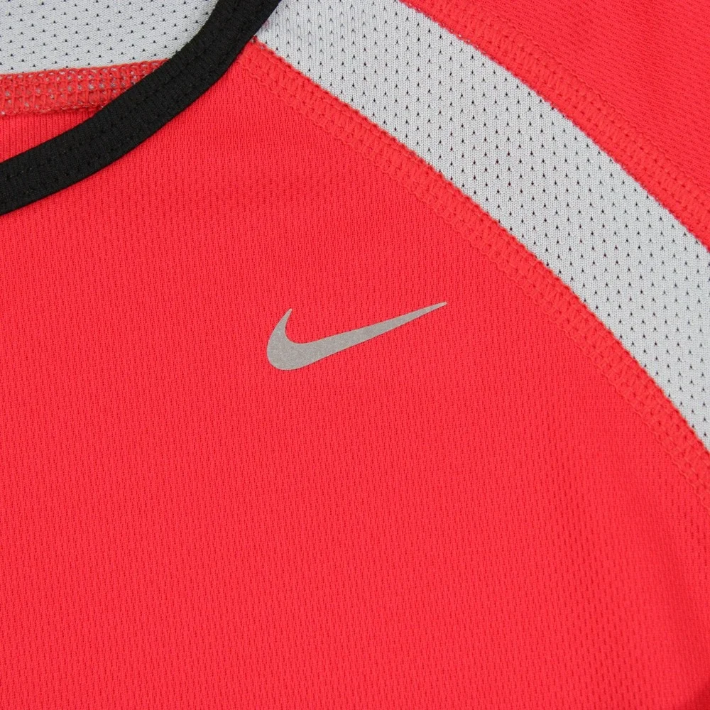 Nike Dri-FIT Womens Medium Red Long Sleeve Running Training Shirt Mesh Panels